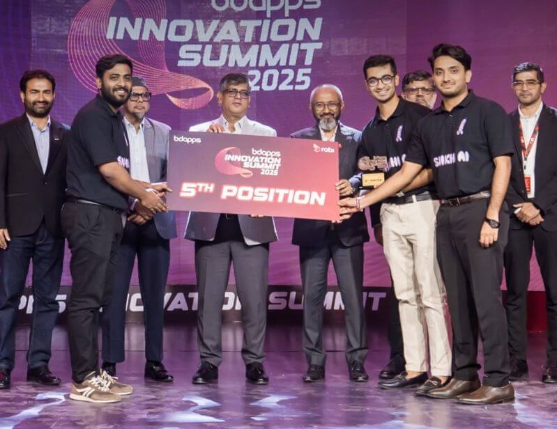 Kamil Hassan at the Bdapps Innovation Summit award ceremony